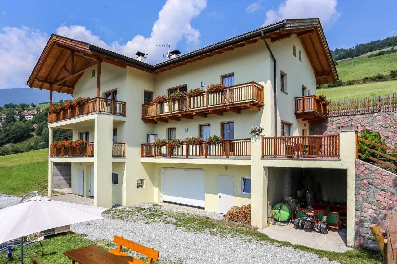 Urlaub Auf Dem Bauernhof Hallerhof Villandro Bagian luar foto